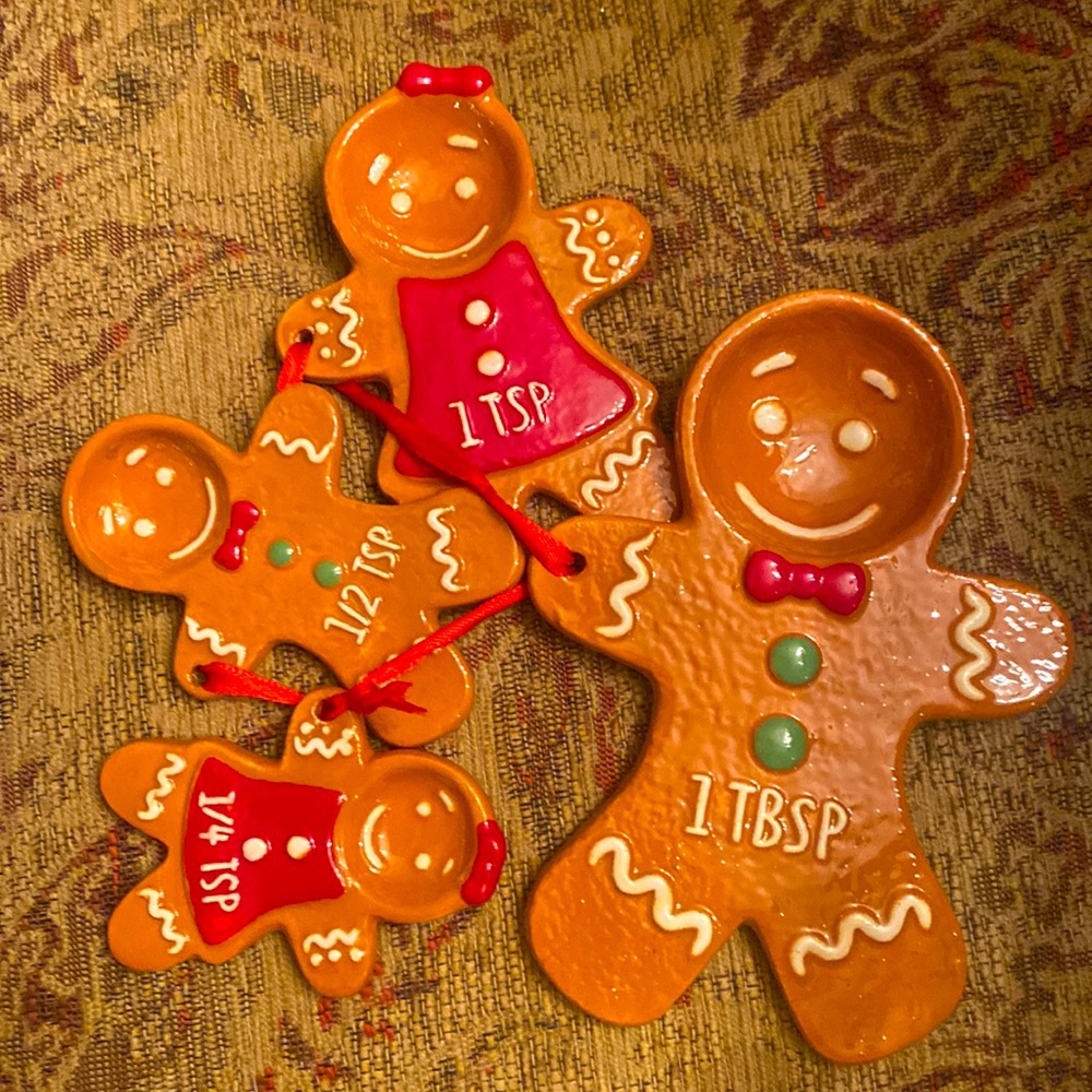 Gingerbread Measuring Spoons!